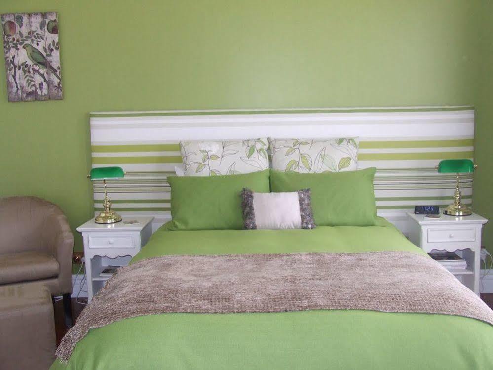Tairoa Lodge & Cottage Hawera Esterno foto