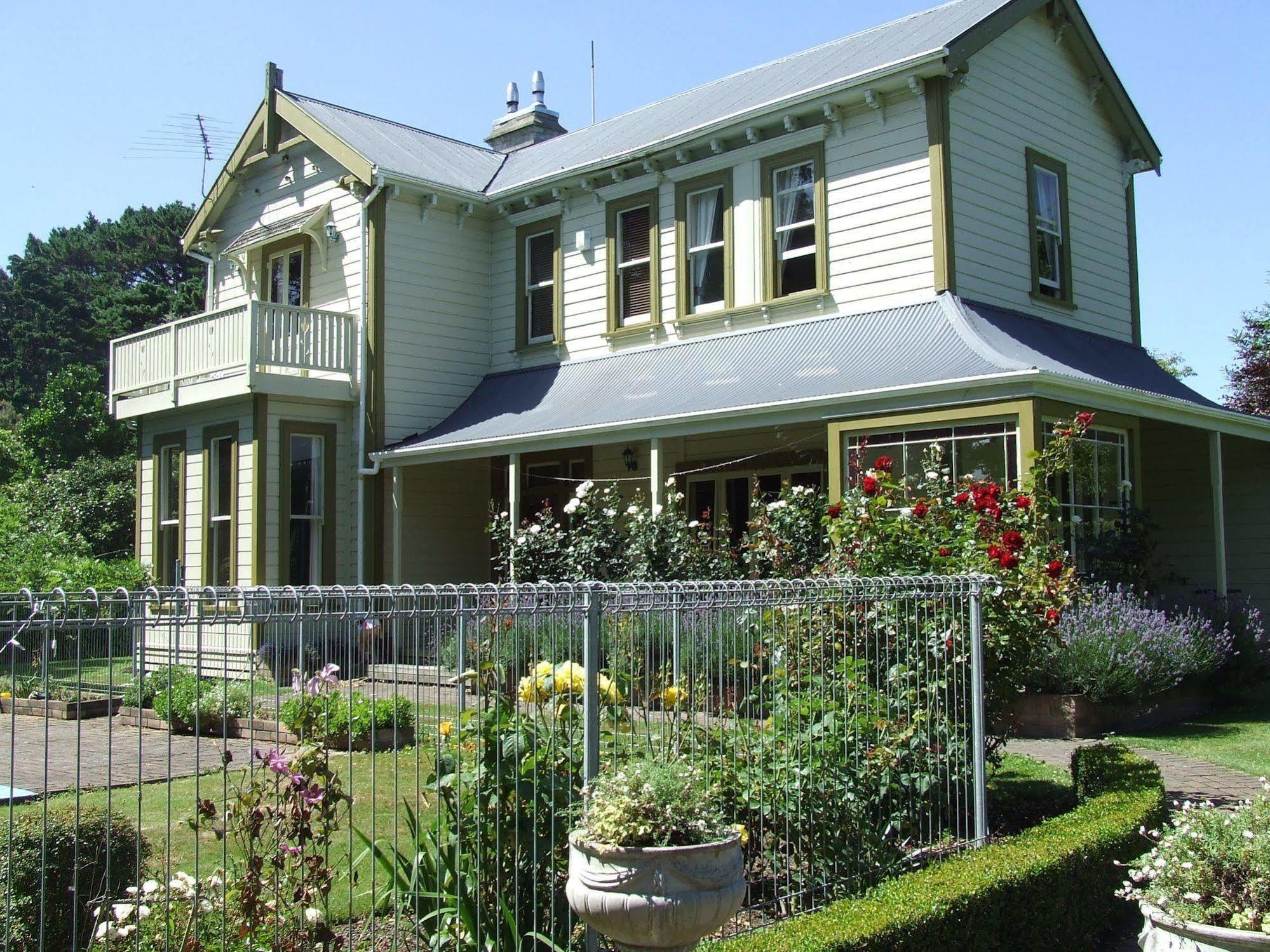 Tairoa Lodge & Cottage Hawera Esterno foto