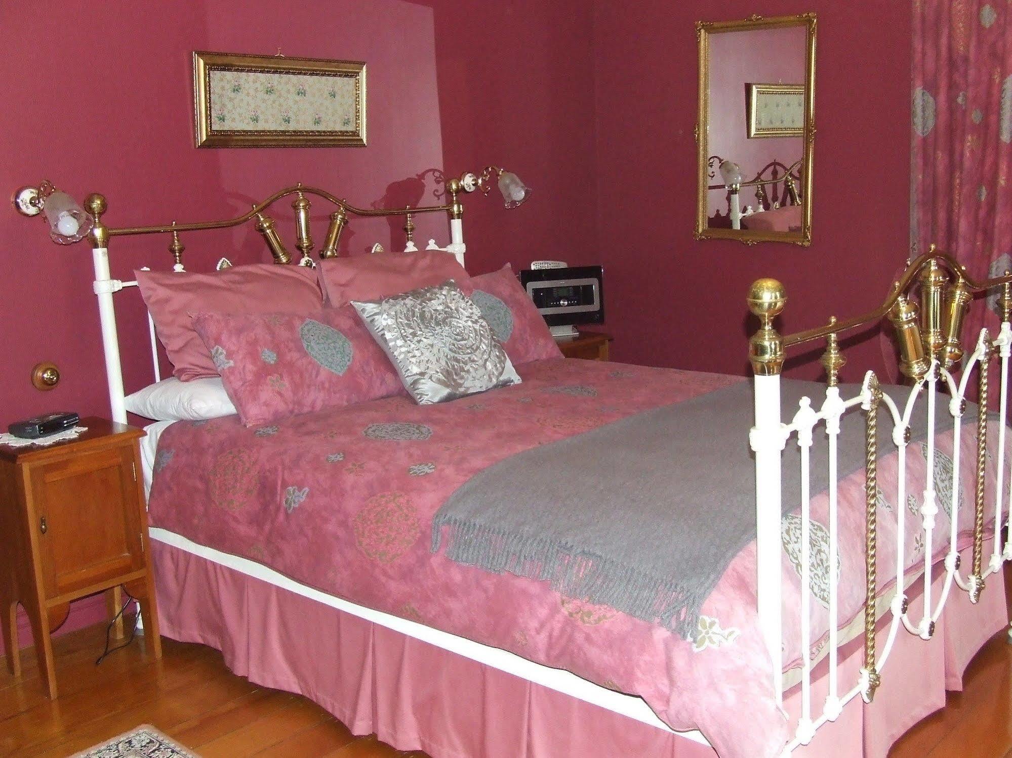 Tairoa Lodge & Cottage Hawera Esterno foto
