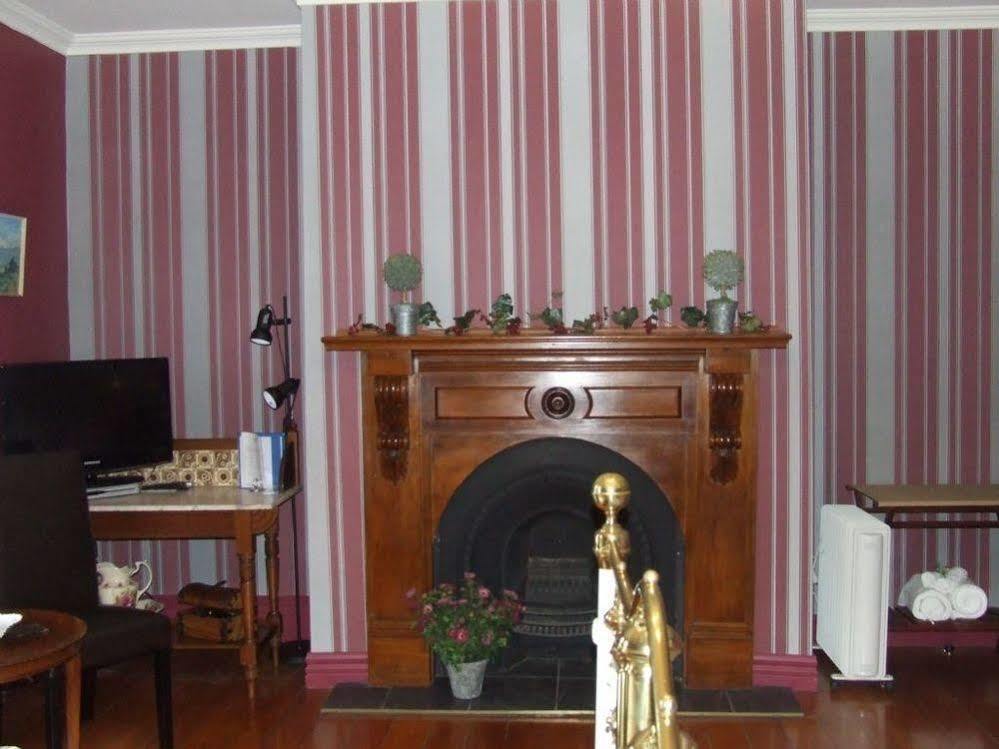 Tairoa Lodge & Cottage Hawera Esterno foto