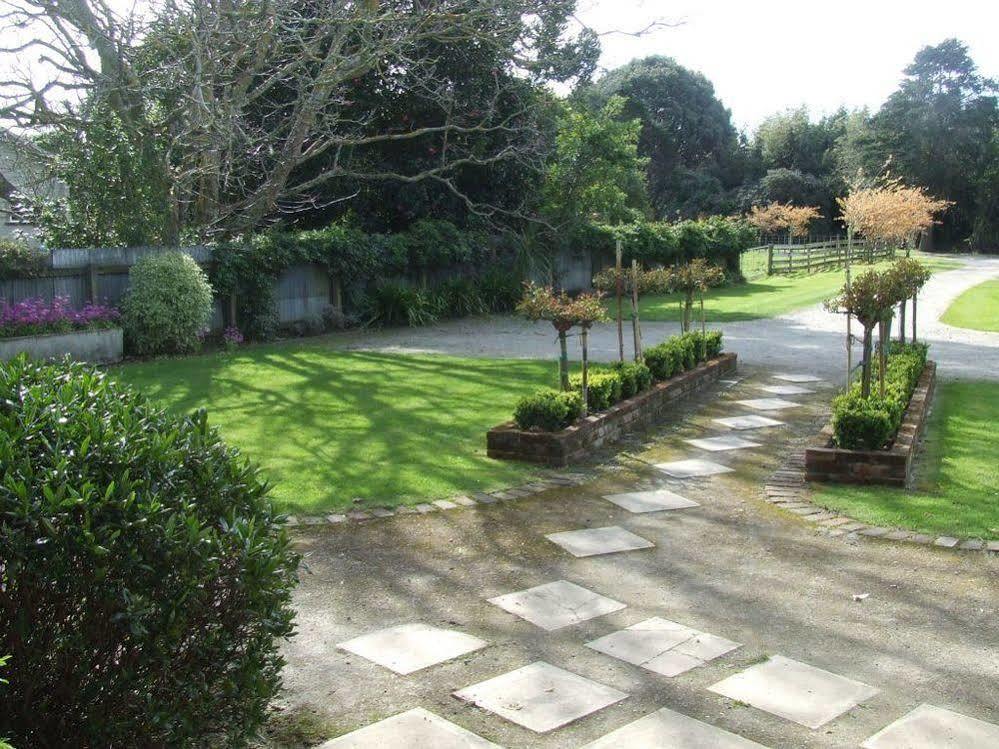 Tairoa Lodge & Cottage Hawera Esterno foto